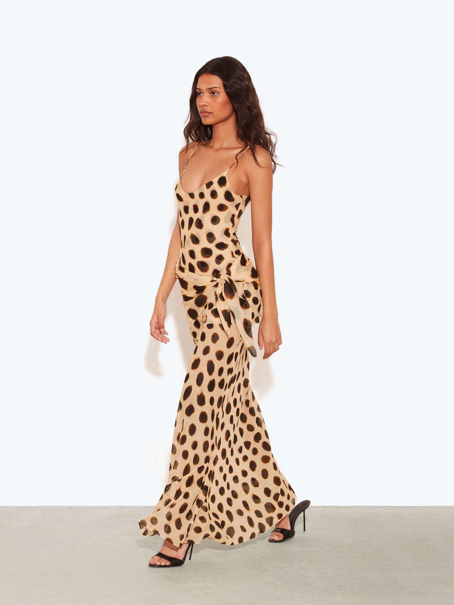 Clara · Vestido Zahian Valentina