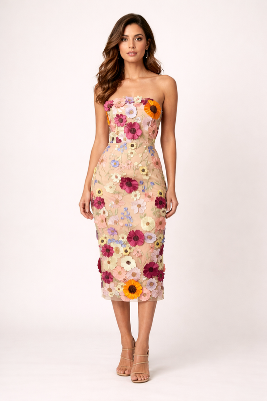 Vestido midi con flores bordadas de Paula